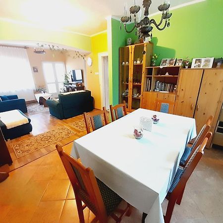 Livi Apartman Merevfalu Kerti Medencevel Fonyód Eksteriør bilde
